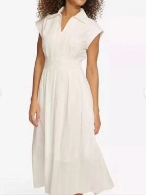 Kensie White Textured Maxi Dress with V-Collar